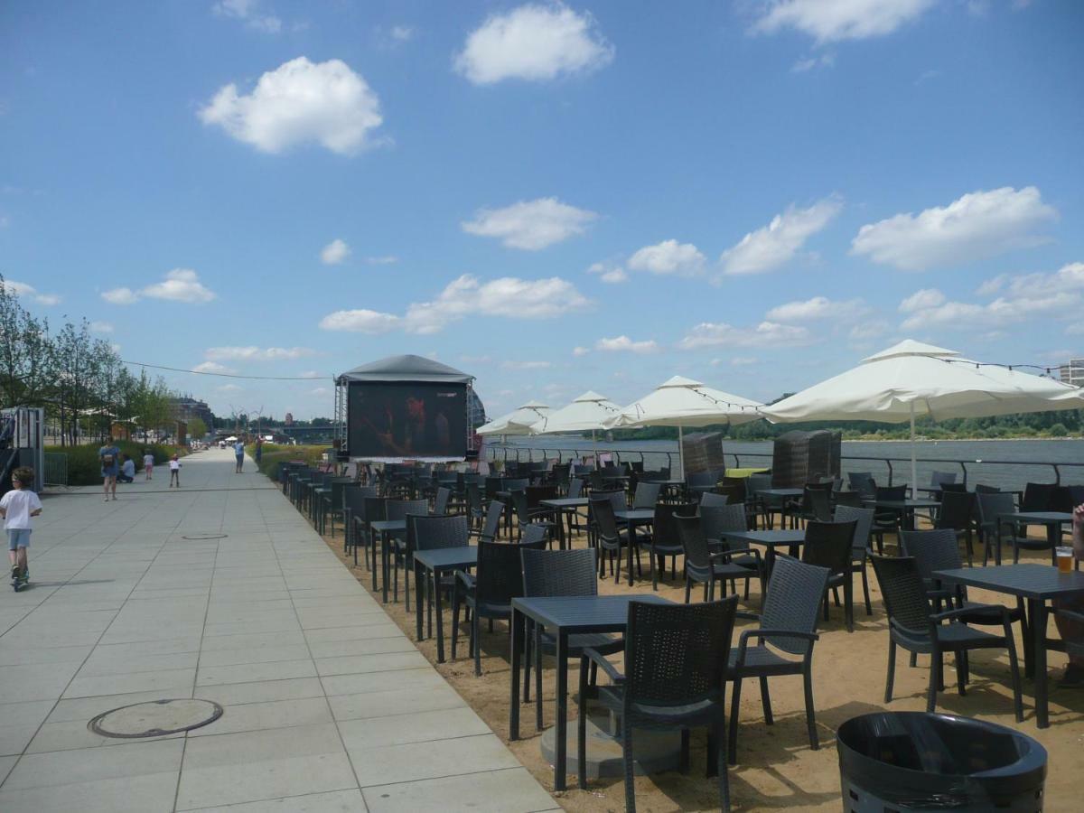 Sunny Wisla River Apartment Varşova Dış mekan fotoğraf